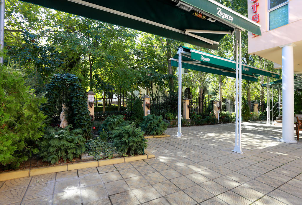 Acropolis Hotel Pazardzhik Exterior photo